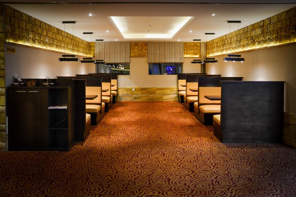 Golden Ocean Hotel Doha Exterior foto