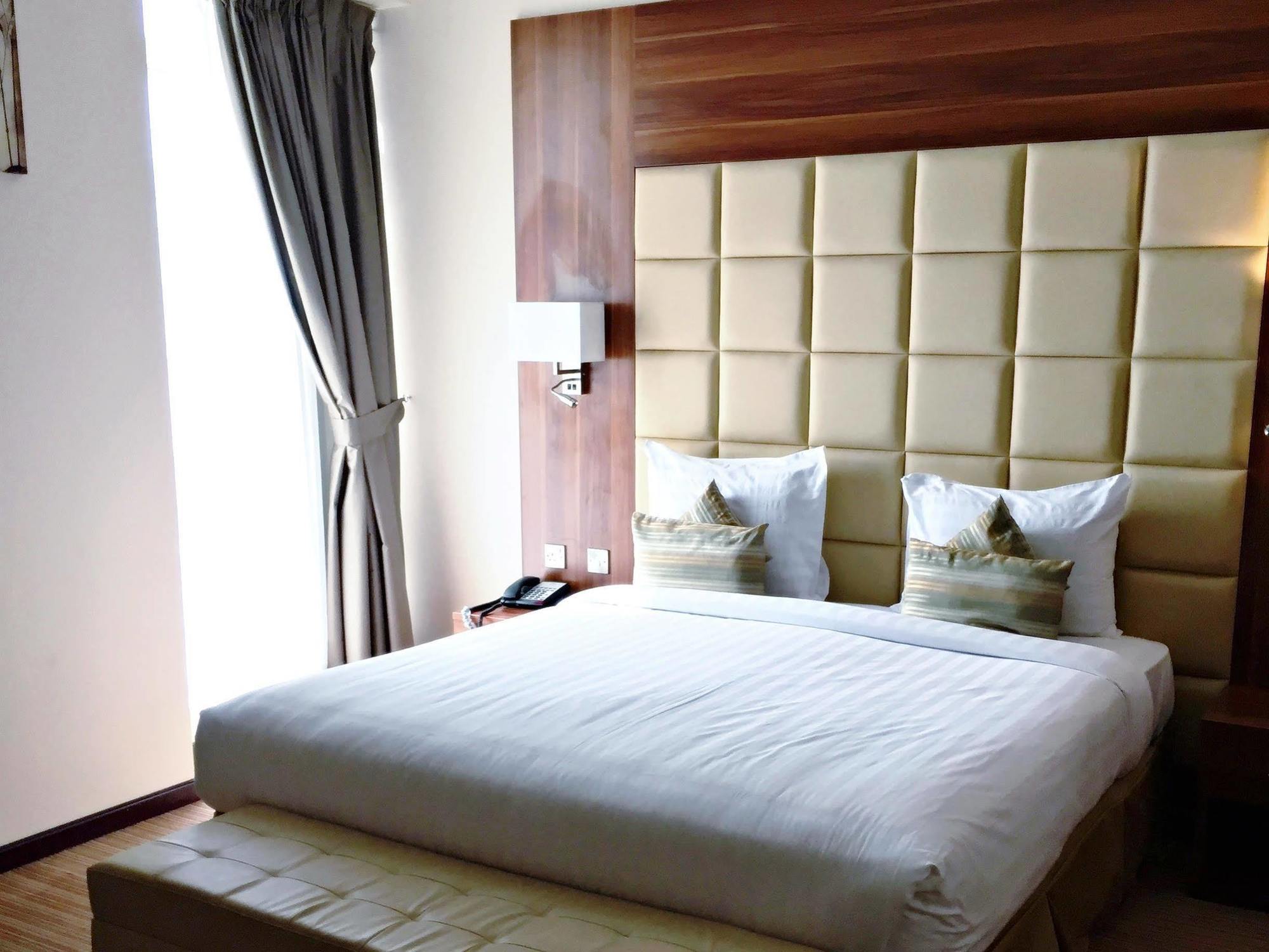 Golden Ocean Hotel Doha Exterior foto