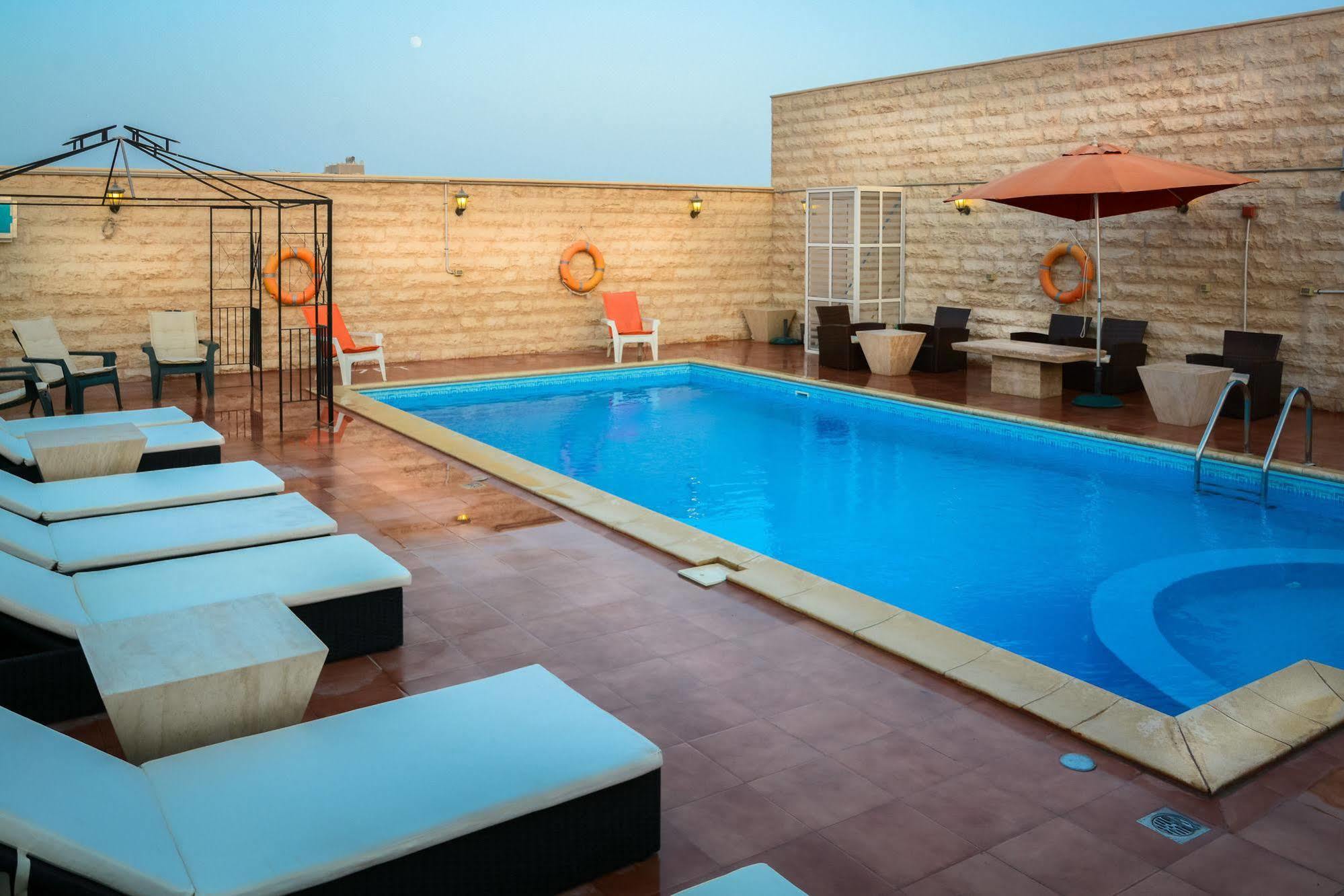 Golden Ocean Hotel Doha Exterior foto